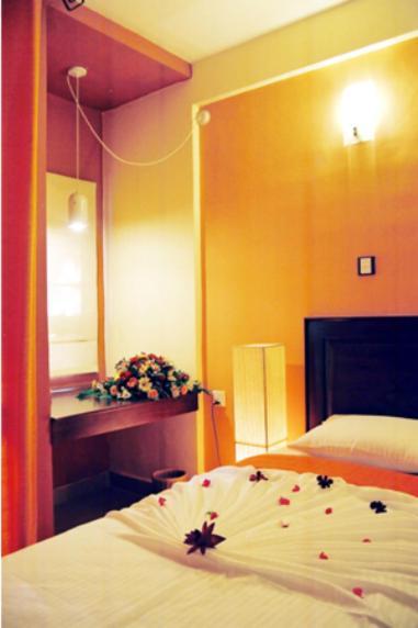 The Sovereign Hotel Colombo Room photo